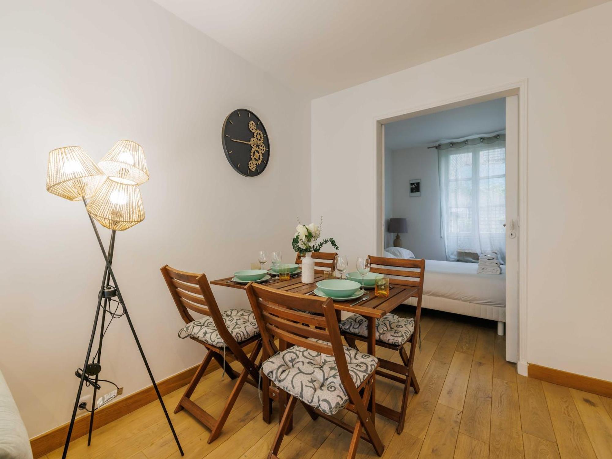 Apartment Charming Near Champ De Mars - Mobility Lease Paris