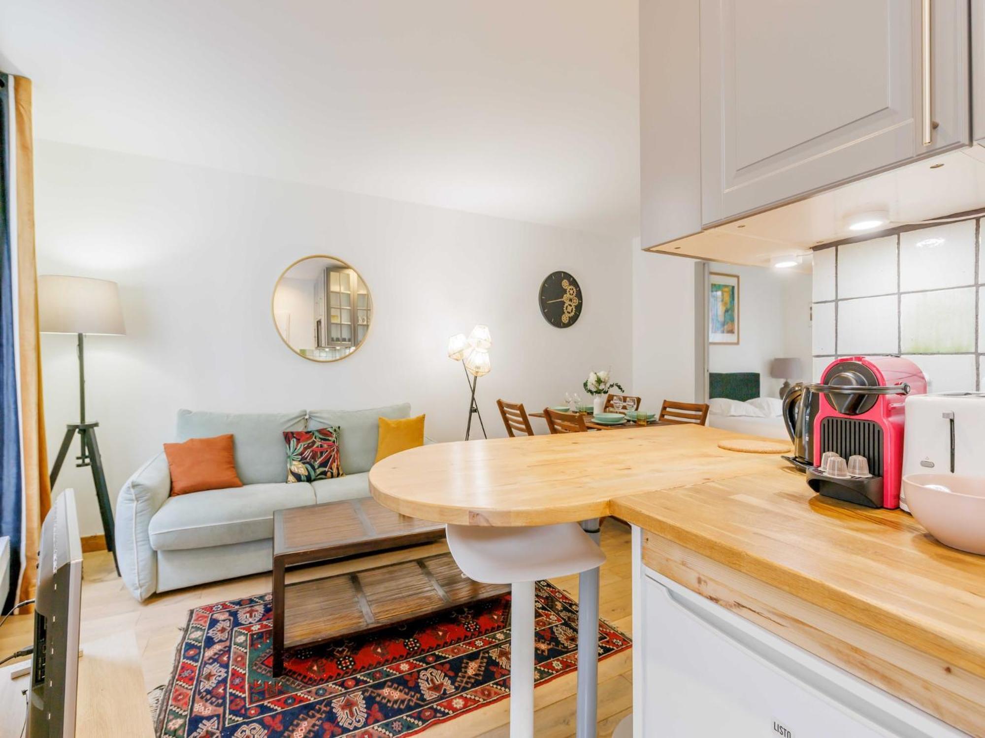 Charming Near Champ De Mars - Mobility Lease